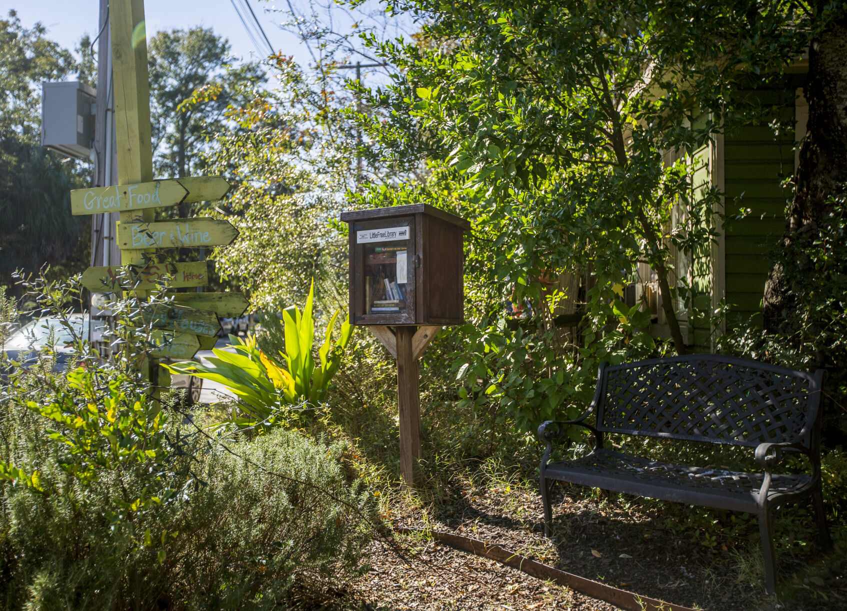 littlefreelibrary_1.jpg